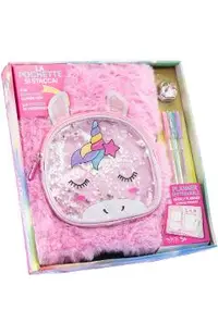 Planner gigant cu coperta pufoasa si poseta detasabila: Girabrilla unicorn