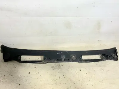 Grila stergator parbriz 15677210 BMW Seria 1 (2004-2012) [E81, E87]