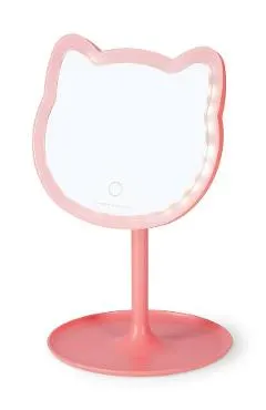Oglinda cu lumina: Kitty