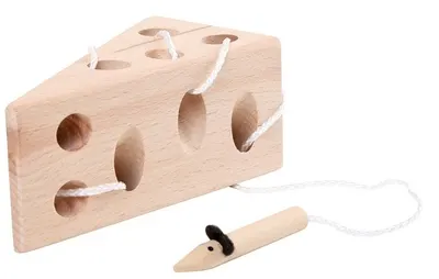 Joc de înșirat din lemn cu picior mic - Brânză cu mouse
