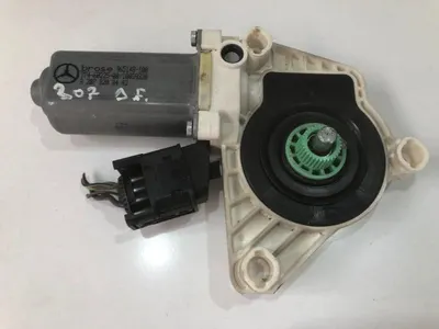 Motoras macara geam dreapta fata / spate a2078200442 Mercedes E-Class (2009->) [C207]