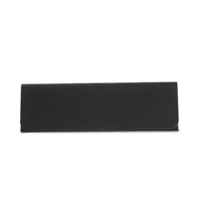 Etui pentru ochelari negru cu textura croco