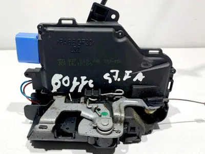 Broasca usa stanga fata 3D1837015AB Volkswagen Golf 6 (2008-2013)
