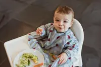 Baveta lunga cu maneci si ventuze Fructe