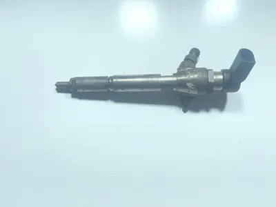 Injector 8200842205 Renault Megane 3 (2008-2012) 1.5 dci K9K (832) 106 cp