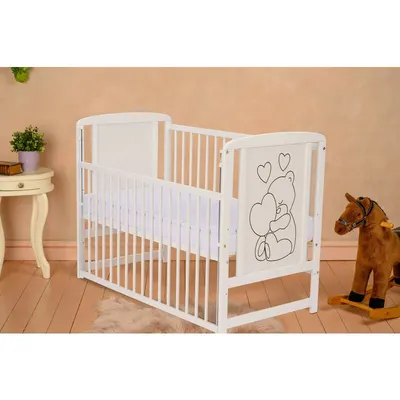 Patut din lemn bebe, 120x60 cm, Cu laterala culisanta, Din lemn de pin si mdf, Stabil si rezistent, Inaltime saltea reglabila pe 3 nivele, Laterala cu 3 bete detasabile, EN716-1, EN716-2, Alb, Qmini, Timmi Heart