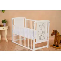 Patut din lemn bebe, 120x60 cm, Cu laterala culisanta, Din lemn de pin si mdf, Stabil si rezistent, Inaltime saltea reglabila pe 3 nivele, Laterala cu 3 bete detasabile, EN716-1, EN716-2, Alb, Qmini, Timmi Heart