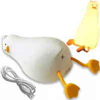Lampa de Veghe Amuzanta NewEvo, Ratusca Adormita, Silicon Moale, Lumina Calda, 3 Intensitati, Functie de Cronometru, Picioare Multifunctionale, Suport