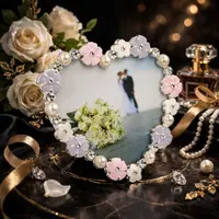 Ramă Foto Inimă AZAY cu Flori și Perle, 10x10 cm, Ramă Foto Romantică Decorativă, Cadou Nuntă / Aniversare, Cutie Cadou Inclusă