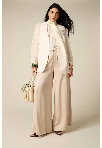 Pantaloni uni ampla cu buzunare - Bej deschis