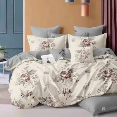 Lenjerie pat dublu cu Elastic - 3 Bucati 199 Lei - Crem, floricele