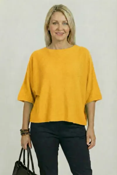 Pulover versatil cu maneca fluture din vascoza, galben turmeric