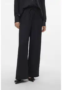 Pantaloni cu croiala ampla si snur - Negru