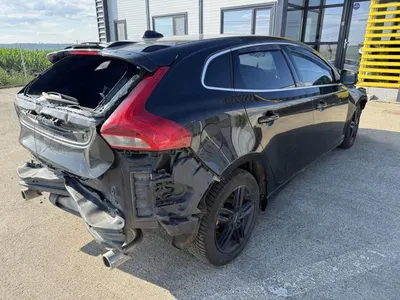 Aripa spate dreapta culoare negru - onyx black Volvo V40 facelift (2016-2020)