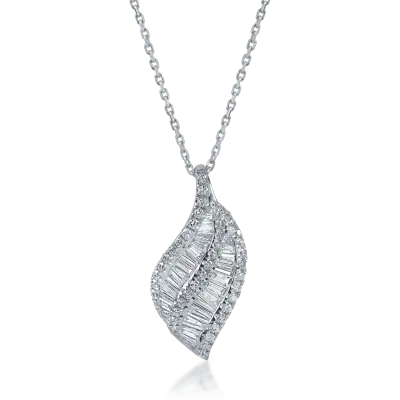 Lant cu pandantiv din aur alb cu diamante baguette si rotunde de 0.85ct