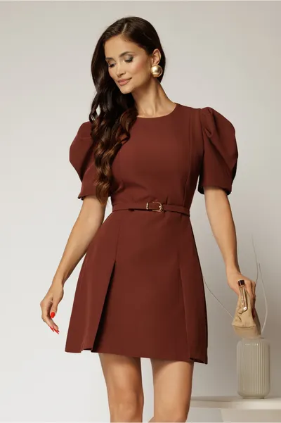 Rochie DY Fashion scurta caramizie cu maneci scurte si pliuri pe fusta