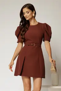 Rochie DY Fashion scurta caramizie cu maneci scurte si pliuri pe fusta