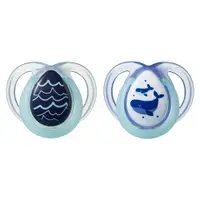 Set 2 suzete ortodontice din silicon Tommee Tippee Night 0-6 luni Whale
