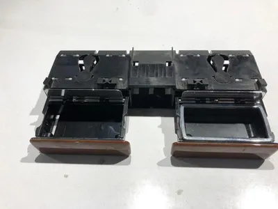 Scrumiera fata 3d0857558d Volkswagen Phaeton (2002-2010)