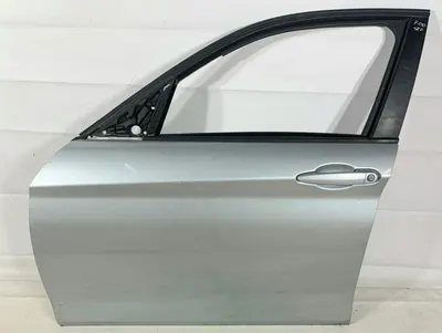 Portiera usa stanga fata culoare glaciersilber metallic (a83) BMW Seria 1 facelift (2015-2019) [F20]