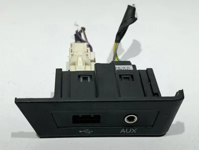 Modul / port usb aux 5JC035727 Seat Toledo 4 (2012-2018)