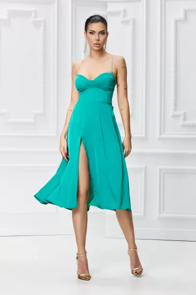 Rochie eleganta din voal cu spatele gol si slit pe picior