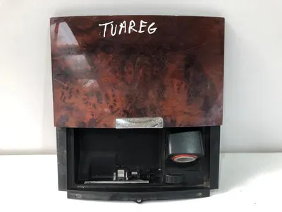 Scrumiera bord 7l6857961b Volkswagen Touareg (2002-2006)