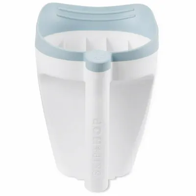 Cana pentru clatire, Skip Hop, Wave, 710 ml, Control flux apa, Margine din cauciuc moale pentru protectie ochi si urechi, Fara PVC si ftalati, Maner ergonomic, Alb