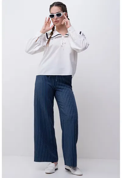 Bluza cu guler marinaresc - Alb murdar/Bleumarin