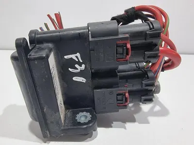 Modul distribuitor / repartitor curent 9225015 BMW Seria 3 (2011-2019) [F30] 2.0d 184 cp N47D20A