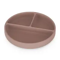 Farfurie compartimentata din silicon PetiteMars Velvet Latte Maro pudrat TakeMatch, cu ventuza si 3 compartimente, fara BPA, 500 ml, 6 luni+