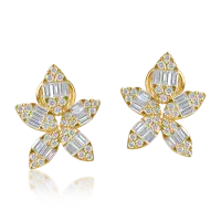 Cercei flori din aur galben cu diamante baguette si rotunde de 1.4ct