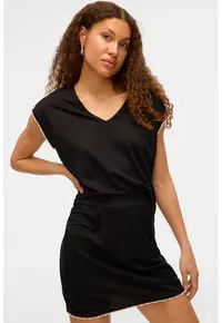 Tricou cu decolteu in V si maneci scurte - Negru