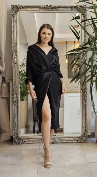 Rochie eleganta din tafta neagra cu aspect petrecut si maneca