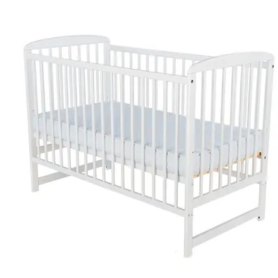 Patut din lemn bebe, 120x60 cm, Din lemn de pin, Stabil si rezistent, Inaltime saltea reglabila pe 3 nivele, Laterala cu 3 bete detasabile, EN716-1, EN716-2, Alb, Babyneeds, Ola