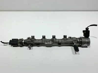 Rampa injectoare 04L130764C Audi A3 (2012-2019) [8V1] 2.0 tdi CUVC; CUWA; CRLB; DEUA