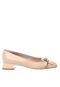 Pantofi din piele cu varf patrat si toc kitten - Crem