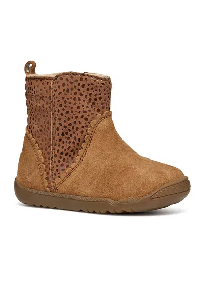 Ghete de piele intoarsa cu design perforat - Caramel