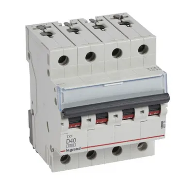 Disjunctor TX3 4P D40 6kA