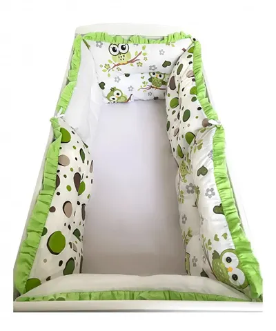 Lenjerie patut 120x60 cm cu 6 aparatori pufoase, cearsaf si paturica Bufnite verzi